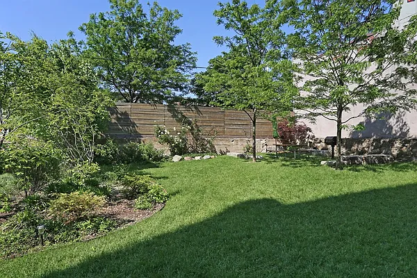 Sold by Corcoran | media 7