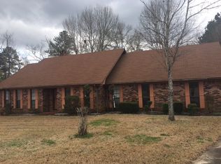 601 W Main St, Heidelberg, MS 39439