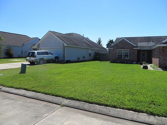 3rd image of 18109 Lake Vista Dr