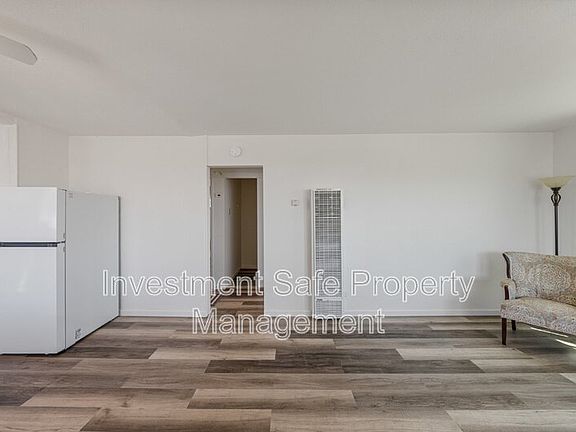 2nd image of 6627 Comly Ct