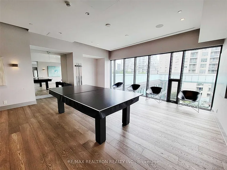 1815 Yonge St #1209 — Photo 3