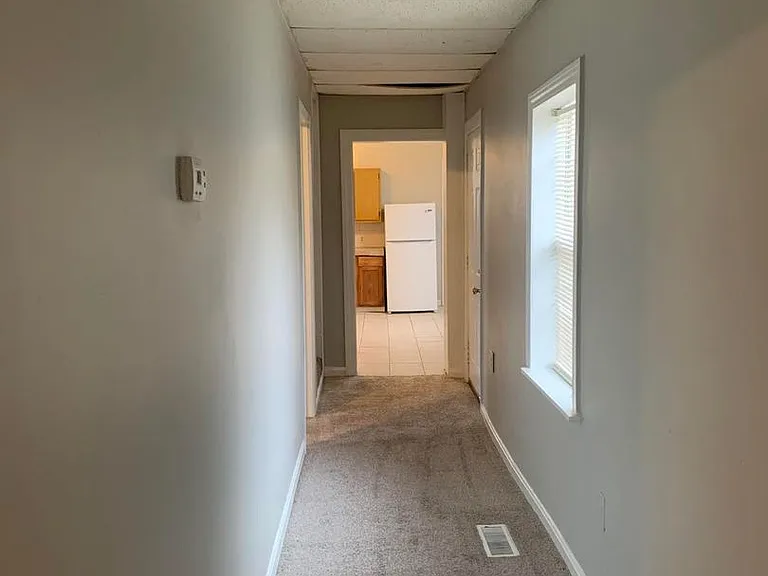 1317 Harriet St — Photo 4
