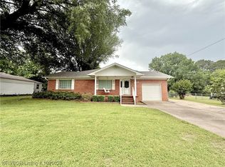 2305 N 52nd St, Fort Smith, AR 72904