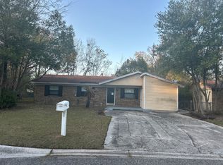 7453 Jade Dr N, Jacksonville, FL 32210