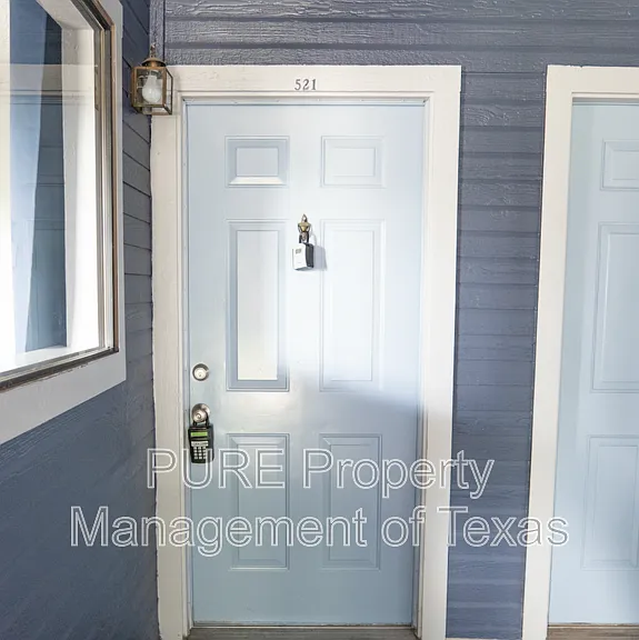 2500 Burleson Rd #521 — Photo 2