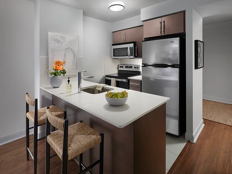 105 Harrison Garden Blvd #811 — Photo 5
