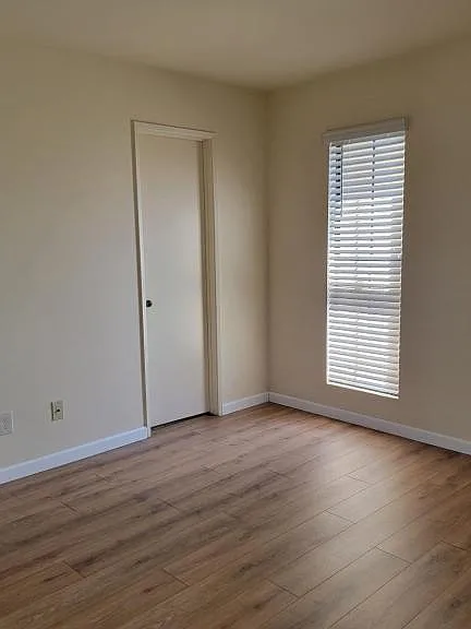 1187 Grove Ave #F — Photo 10