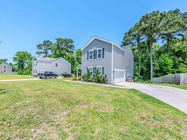 109 Tralee Place, Holly Ridge, NC 28445