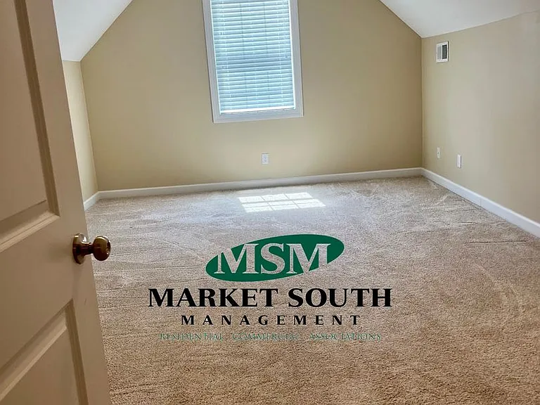 216 Claremont Way — Photo 13