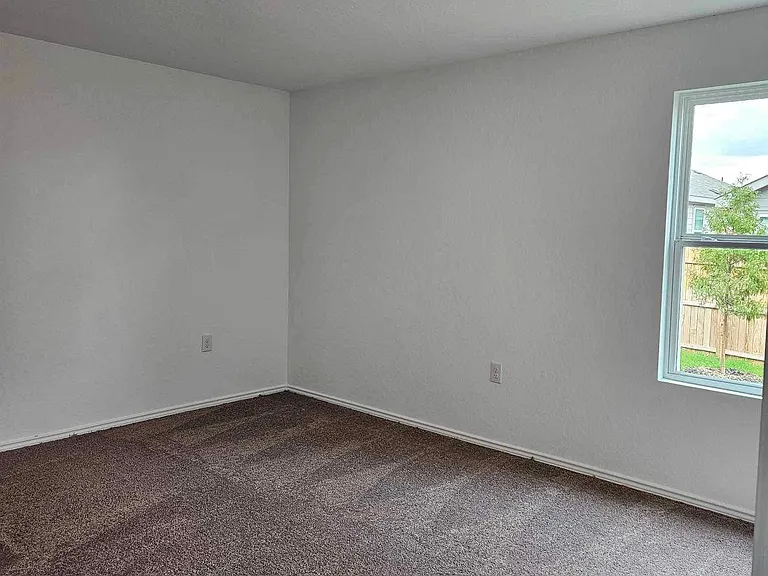 10018 Ana Hts — Photo 14