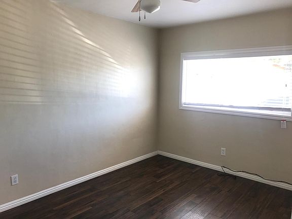 3rd image of 615 S San Antonio Ave