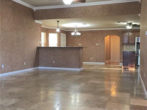 4th image of 3317 Meadow Oaks Dr