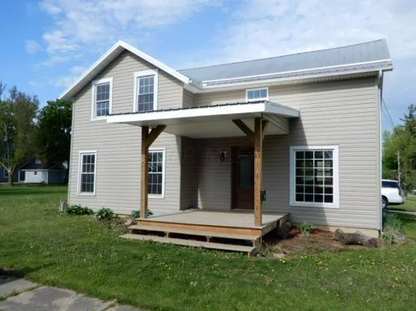 27 S Chestnut St, Fredericktown, OH 43019