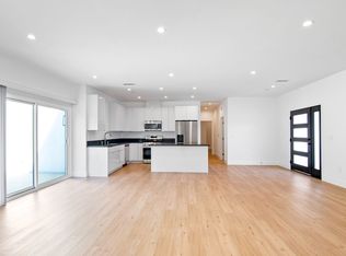 18201 Sunburst St, Northridge, CA 91325