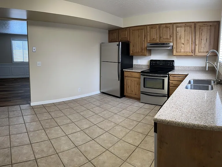 1781 E 4500 S — Photo 5
