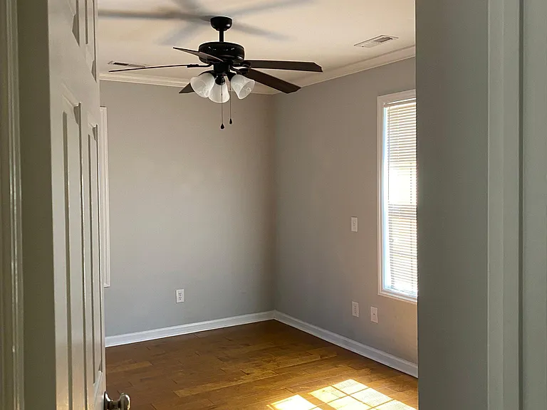 525 NE Broad St #B — Photo 5