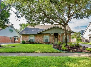 8215 Hazen St, Houston, TX 77036