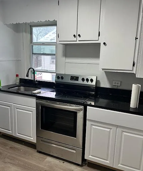 112 Front St #2 — Photo 8