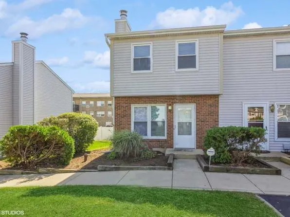 1259 Marywood Ct, Aurora, IL 60505
