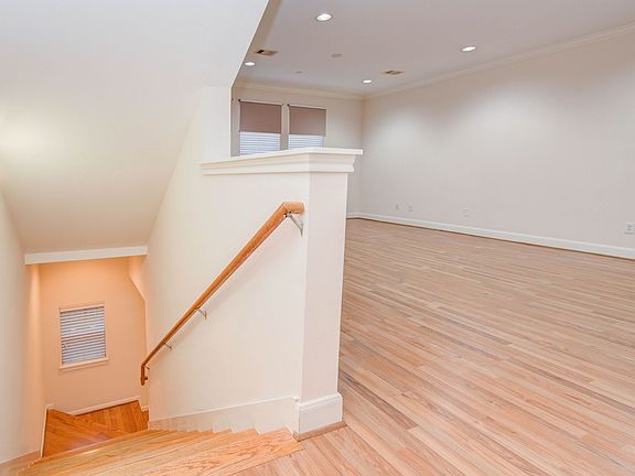 4th image of 3001 Murworth Dr Unit 903
