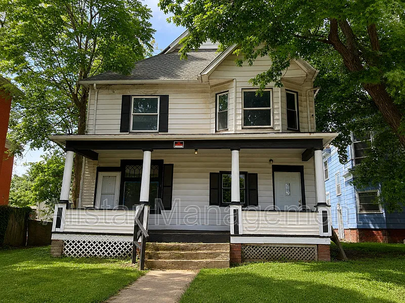 425 Fulton Rd NW #LOWER