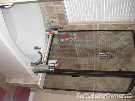 Master Bathroom
						:
						Shower and tub