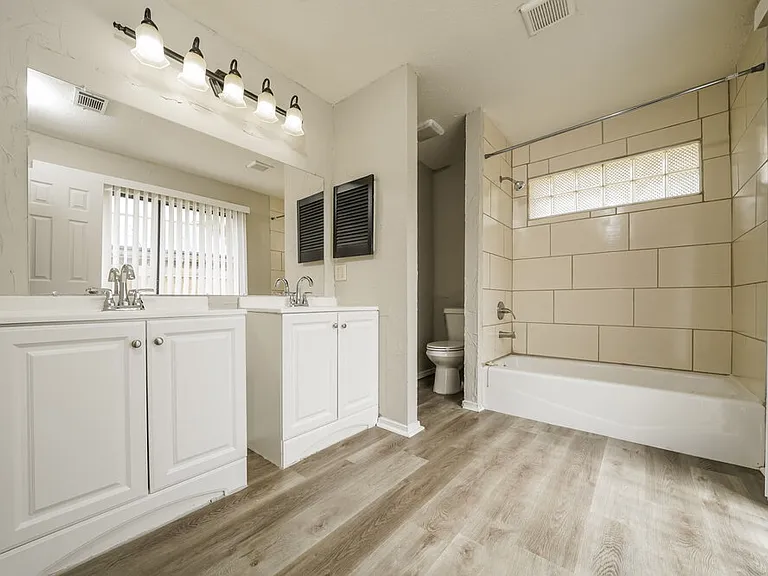 8801 Pine Forest Dr — Photo 13