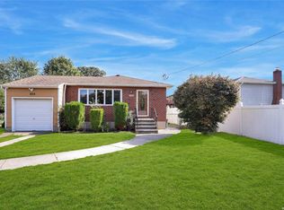 929 Little Neck Ave, North Bellmore, NY 11710