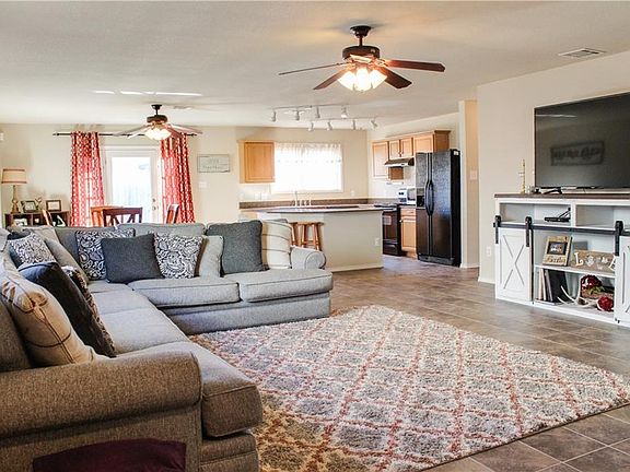 2nd image of 221 Bay Meadows Ct