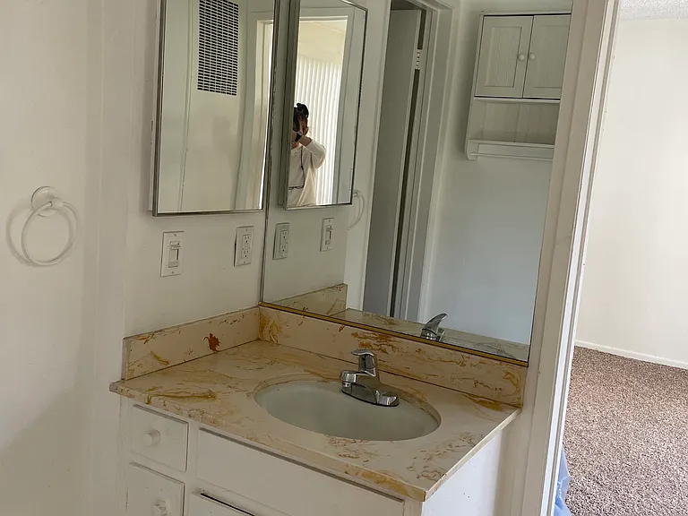11661 Goshen Ave #206 — Photo 21