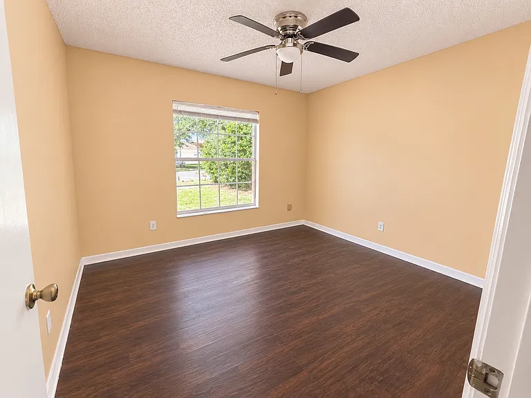 1216 Himalayan Ct — Photo 9