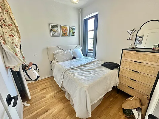 Rented by J PRESTON AND ASSOCIATES INC | media 4