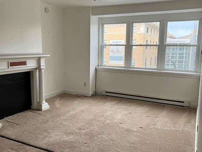 142 Washington Ave #303 — Photo 2