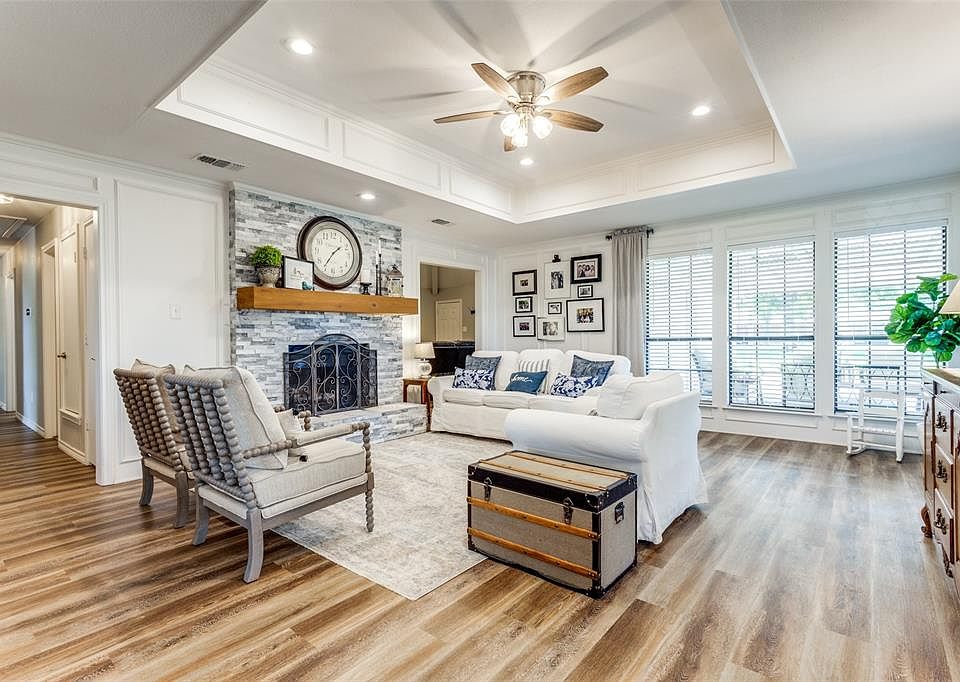 1st image of 13950 Red Oak Cir N