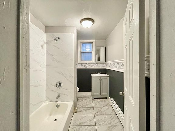 3rd image of 354 S 11th St #1A