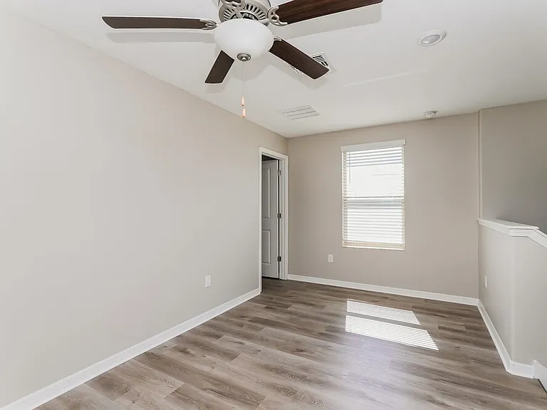 4536 Eternal Prince Dr — Photo 15