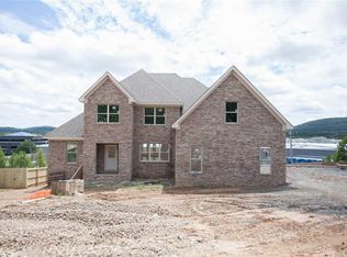 40 Cobblestone Way, Little Rock, AR 72223