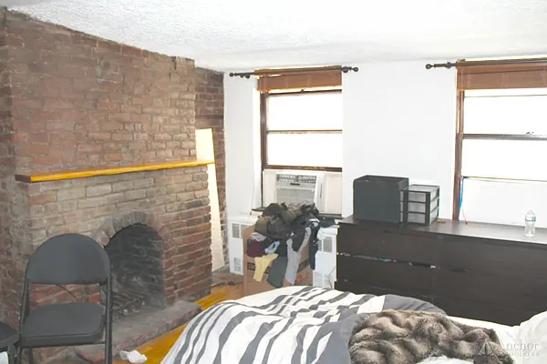 Rented by Anchor Associates | media 21