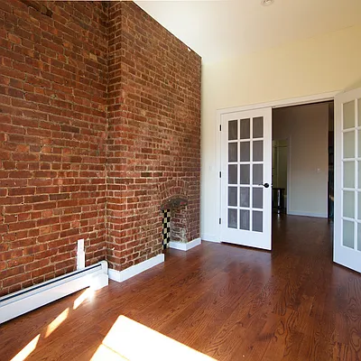 Rented by Nooklyn NYC LLC | media 7
