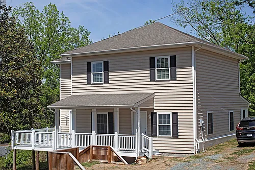 103 Linden St Photo 1