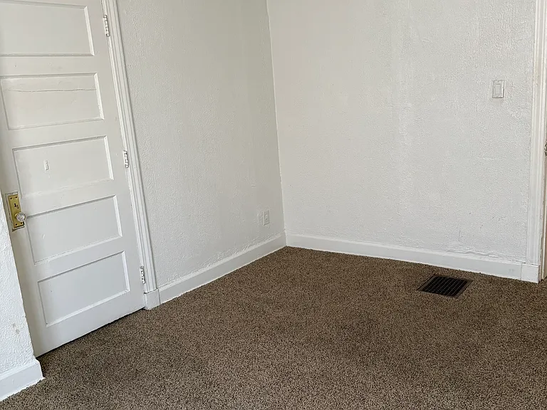 1316 W Grand Ave #1 — Photo 7