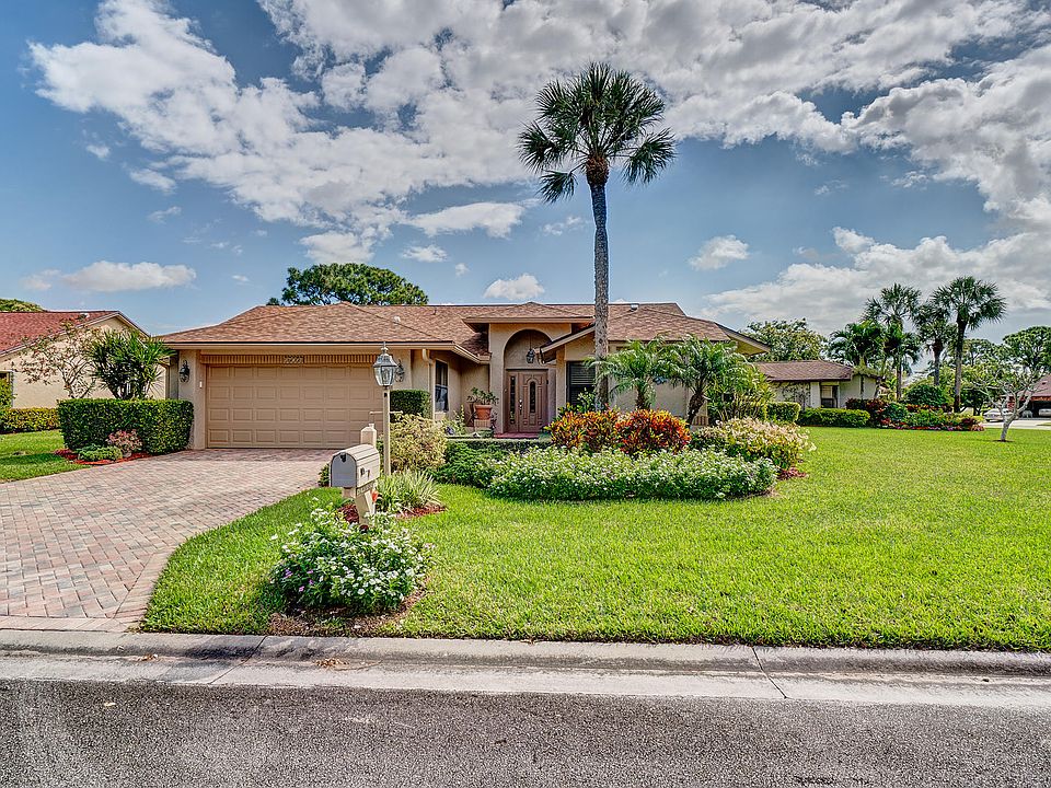 1st image of 16754 Willow Creek Dr
