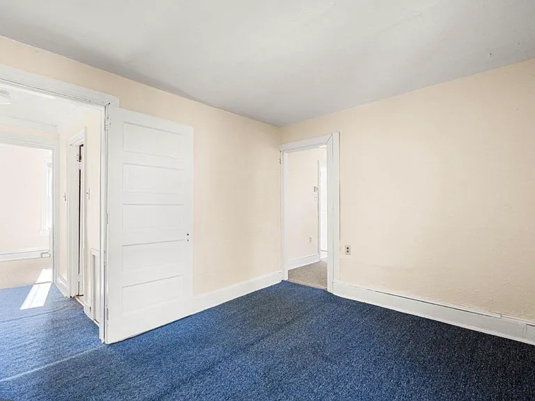 106 N Valley Rd #B — Photo 8