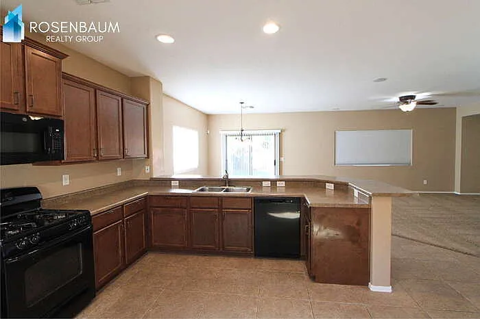 2756 E Rakestraw Ln — Photo 7