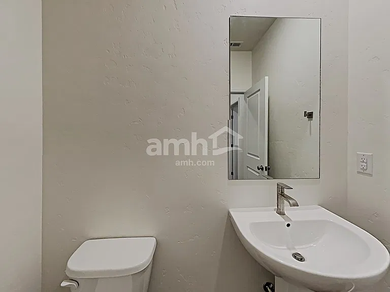 1893 N Montgomery Way — Photo 7