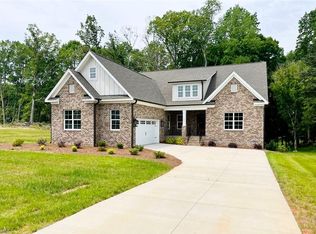 4023 Estate Dr, Lewisville, NC 27023