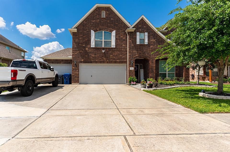 1st image of 3311 Gibbons Crest Ln