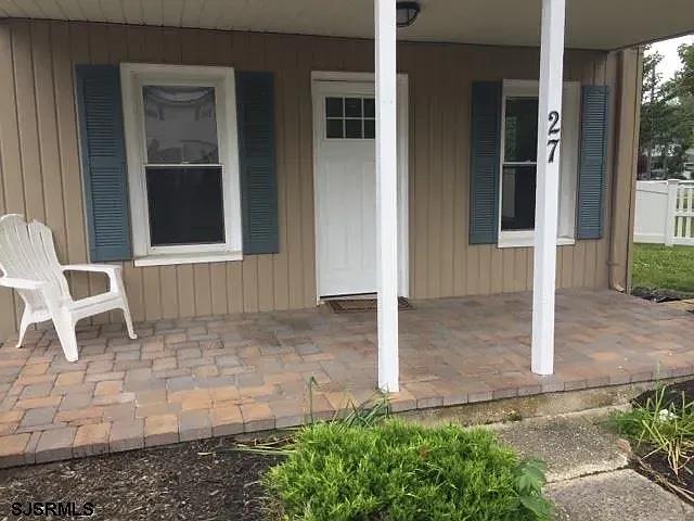 27 Elm Ave #1 — Photo 1