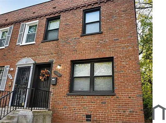 3 bed, $3,545 — Photo 2