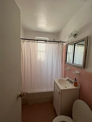 Rented by Standard Living Realty Inc | media 28